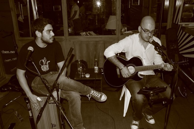 Efes at Caffe Hamra